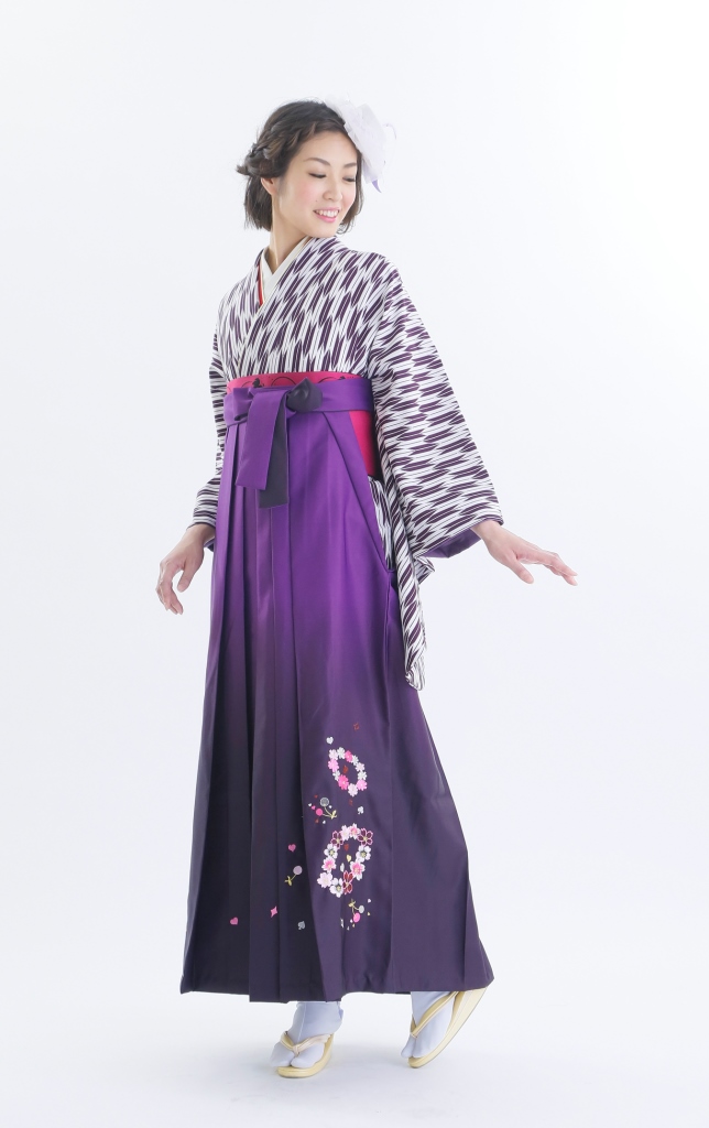 卒業袴HK-001（宅配レンタル）紫色ぼかし刺繡袴