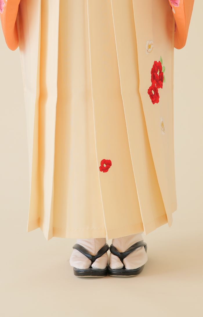 卒業袴HK-012（宅配レンタル）白色刺繍袴