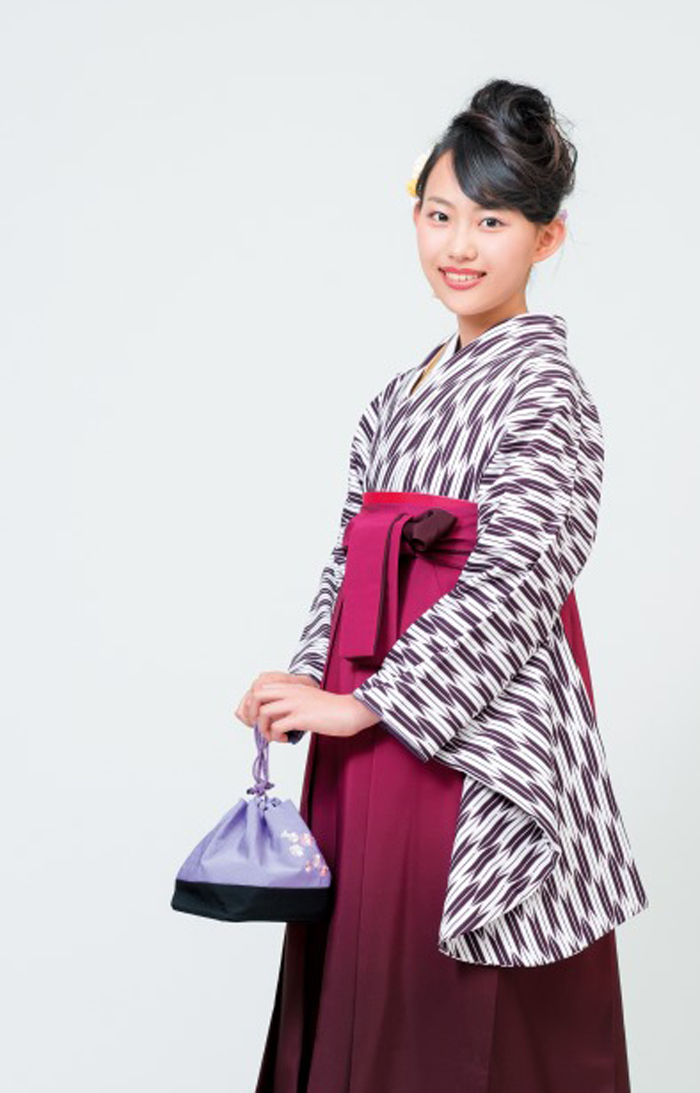 卒業袴KK-001（宅配レンタル）紫色古典柄着物